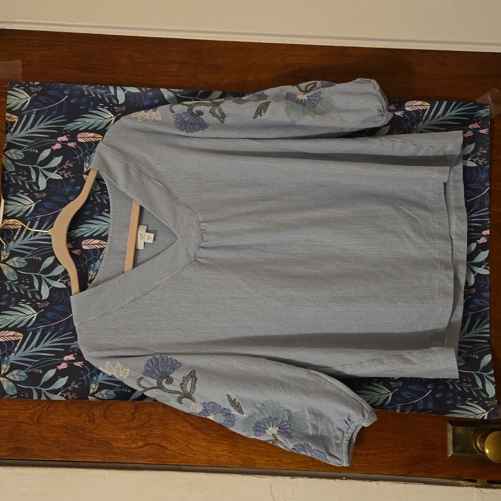 J.Jill blue & white top w/sleeve embroidery. Size M
